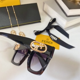 Fendi Модель： FF 40072U Размер： 51/25-145
