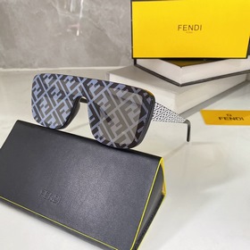 Fendi Модель： FF0612 Размер： 148-0-145