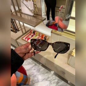 Fendi Модель： FOL011V1PF1FVF