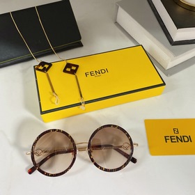 FENDI*FF0647 Размер： 49-20-145 с цепочкой