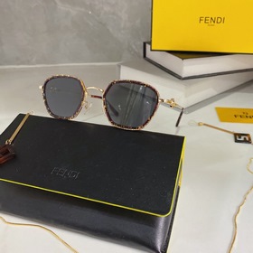 Простые маленькие квадратные оправы FENDI*FF0646 квадратная оправ