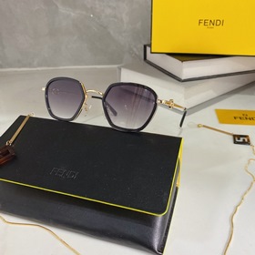 Простые маленькие квадратные оправы FENDI*FF0646 квадратная оправ