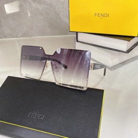 Fendi. Модель FF0466. Размер 140-1-140.