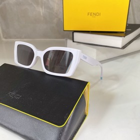 Fendi Модель： FE40017U Размер： 53х19-145