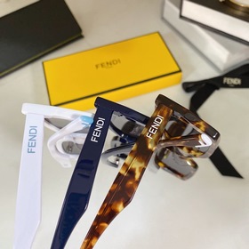 Fendi Модель： FE40017U Размер： 53х19-145