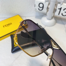 FENDI Модель： FF0559S Размер： 146-140