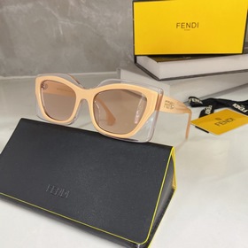 Официальный сайт с обновленной версией. FENDI, модель FF40034U, о