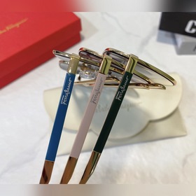 Salvatore Ferragamo SF9037 Размер： 55-21-145