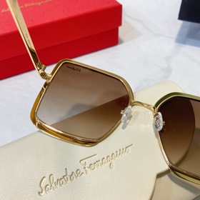 Salvatore Ferragamo SF9035 Размер： 56-17-145