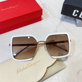 Salvatore Ferragamo SF9035 Размер： 56-17-145