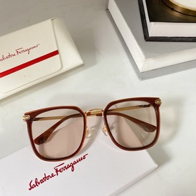 Salvatore Ferragamo  Модель： 9051 Размер： 55 x 20 x 145