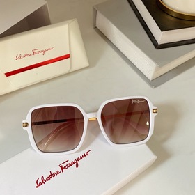 Salvatore Ferragamo   Модель： SF9050 Размер： 56/17-145