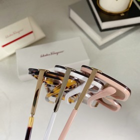 Ferragamo SF202 Размер： 56-19-140 Универсальные квадратные оправы