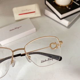 Salvatore Ferragamo  Модель： SF2988R Размер： 55 мм 18-140