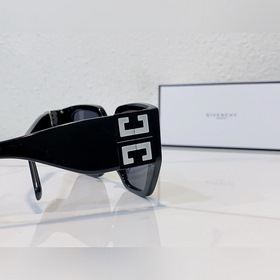 Givenchy Модель： GV8898 Размер： 53-19-140