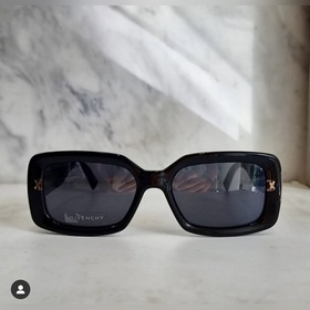 Логотип с ажурной резьбой Givenchy GV7201, новая модель