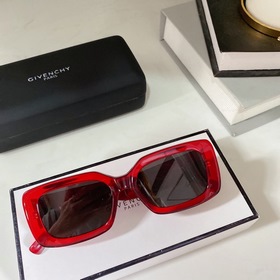 Логотип с ажурной резьбой Givenchy GV7201, ограниченная серия Giv