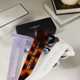 Логотип с ажурной резьбой Givenchy GV7201, ограниченная серия Giv