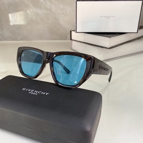 Логотип с ажурной резьбой Givenchy GV7202, ограниченная серия Giv