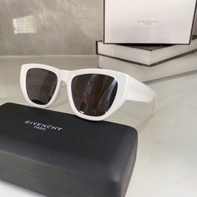 Логотип с ажурной резьбой Givenchy GV7202, ограниченная серия Giv