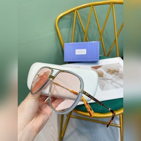 GUCCI Оригинальные очки Gucci Цветовая гамма «конфеты» GG0904S 