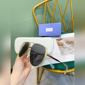GUCCI Оригинальные очки Gucci Цветовая гамма «конфеты» GG0904S 