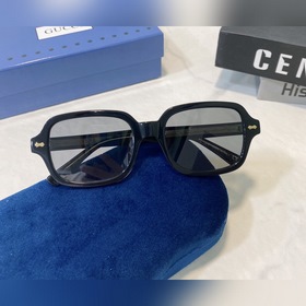 Gucci Модель： GG0072S Размер： 52х21-145