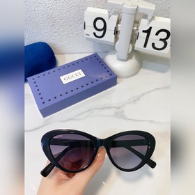 gucci Модель： GG01170S Размер： 53х18-145