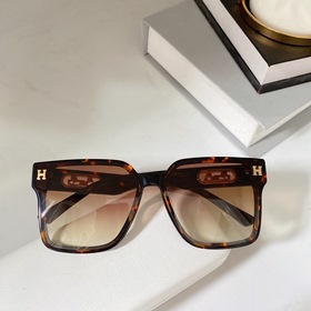 HERMES* H9070 Размеры： 65-14-145