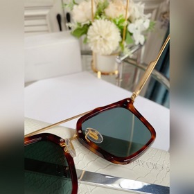 JIMMY CHOO * KEOHH/S Квадратная универсальная модель, с акцентом 