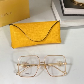 LOEWE - Квадратные очки Незаменимый аксессуар для любителей солнц