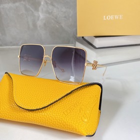 LOEWE - Квадратные очки Незаменимый аксессуар для любителей солнц