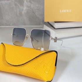 LOEWE - Квадратные очки Незаменимый аксессуар для любителей солнц