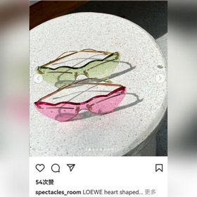 Оригинальные цветные изображения с официального сайта LOEWE LW400