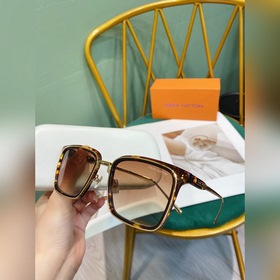 Солнцезащитные очки LV Новая модель LOUIS VUITTON с квадратной о