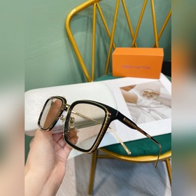 Солнцезащитные очки LV Новая модель LOUIS VUITTON с квадратной о