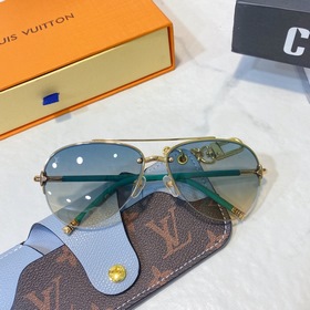 LOUIS VUITTON * M1107 Размеры： 59-14-140