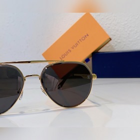 Очки Louis Vuitton  Модель： Z1738 Размер： 58-18-143 Louis Vuitt