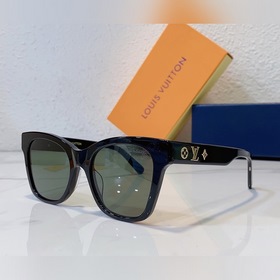 LOUIS VUITTON Z1465 Размеры： 53-21-145