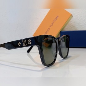 LOUIS VUITTON Z1465 Размеры： 53-21-145