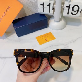 LOUIS VUITTON Z1465 Размеры： 53-21-145