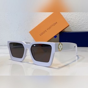 LOUIS VUITTON Модель： Z1491 Размер： 58х18х145