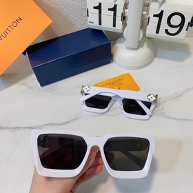LOUIS VUITTON Модель： Z1491 Размер： 58х18-1451