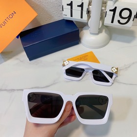 LOUIS VUITTON Модель： Z1491 Размер： 58х18-1451