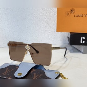 LOUIS VUITTON Модель： Z1700U Размер： 58х16-145