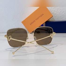 LOUIS VUITTON Модель： Z1880U Размер： 60 x 17 x 145