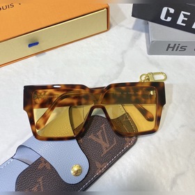 LOUIS VUITTON Модель： Z1593E Размер： 132 x 0-150