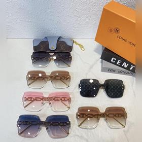 LOUIS VUITTON Модель： Z1631U Размер： 66 x 18 x 147