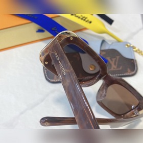 Солнцезащитные очки Louis Vuitton с цепочкой, легкая опрама с тон