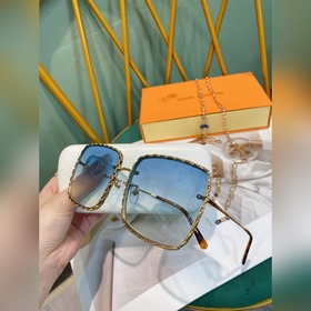 LOUIS VUITTON Модель Z00026, Размер： 61 x 18146